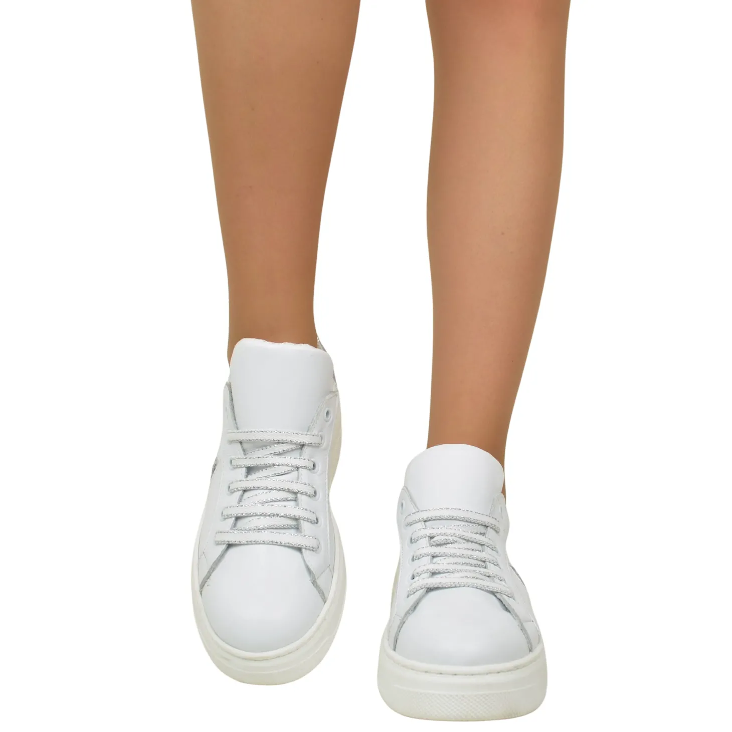 Sneakers Bianche Dettagli Argento Vera Pelle Punta Tonda Divine Follie