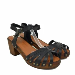 Spider Sandals in Camel-colored Oiled Leather Made in Italy