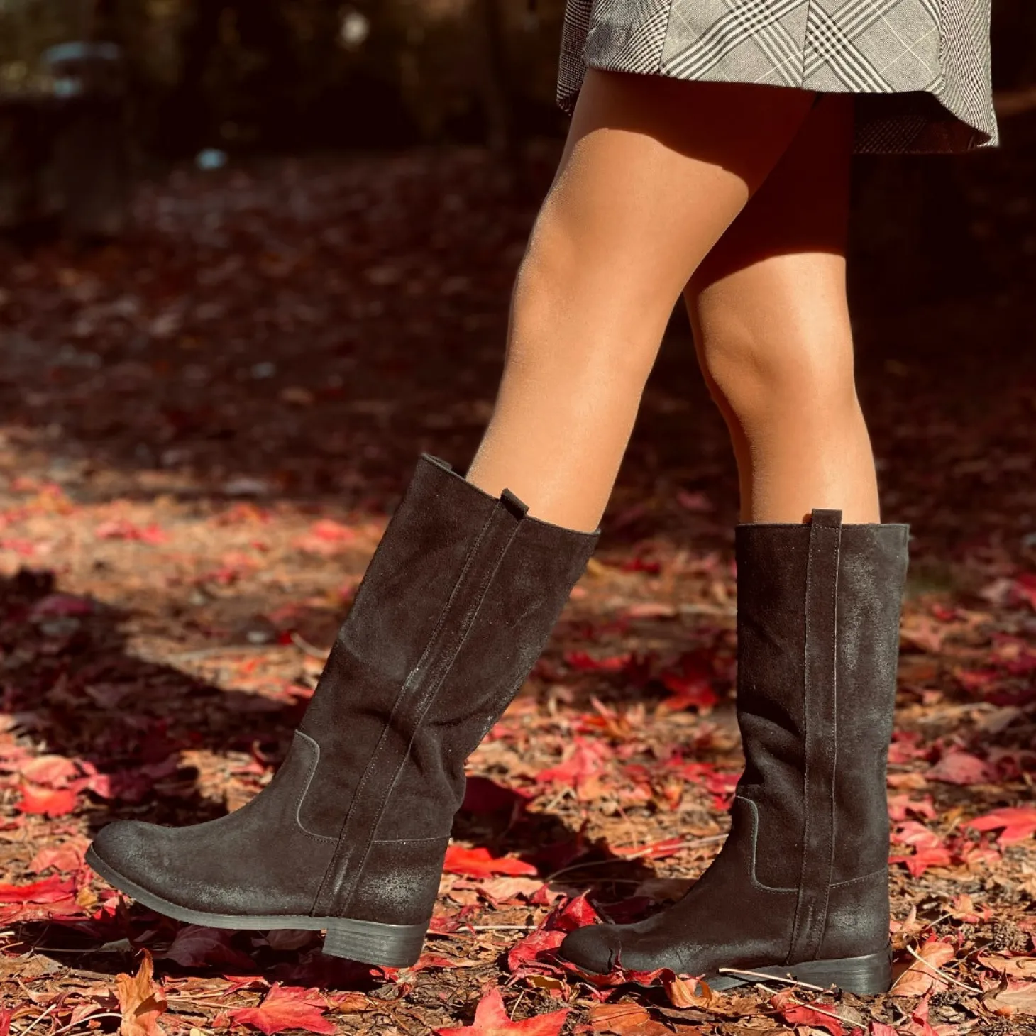 Stivali Camperos Donna Neri in Pelle Scamosciata