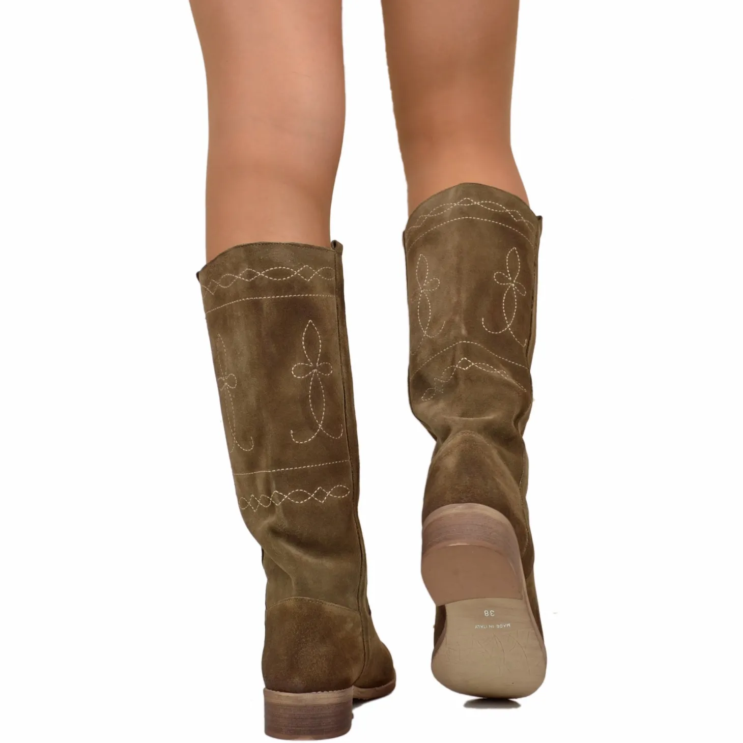 Stivali Camperos Donna Taupe in Pelle Scamosciata con Ricami