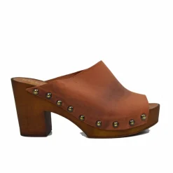 Zoccolo Donna in Pelle Ingrassata in color Daino Made in Italy